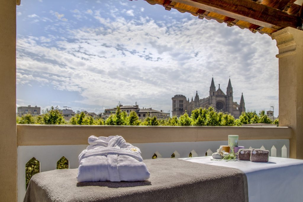 Atemberaubende Aussicht - Boutique Hotel Can Alomar - Dachterrasse