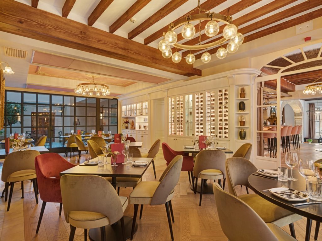 El Patio - Hotel Gloria Palma 