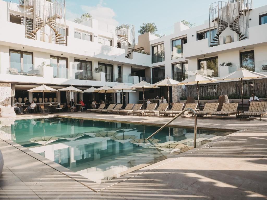 Barefoot Hotel Mallorca - Main Pool 