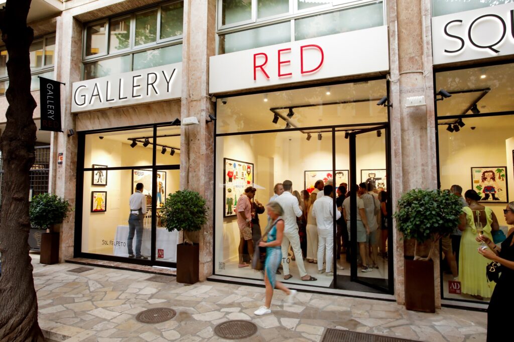 Gallery Red - Nit de l' Art