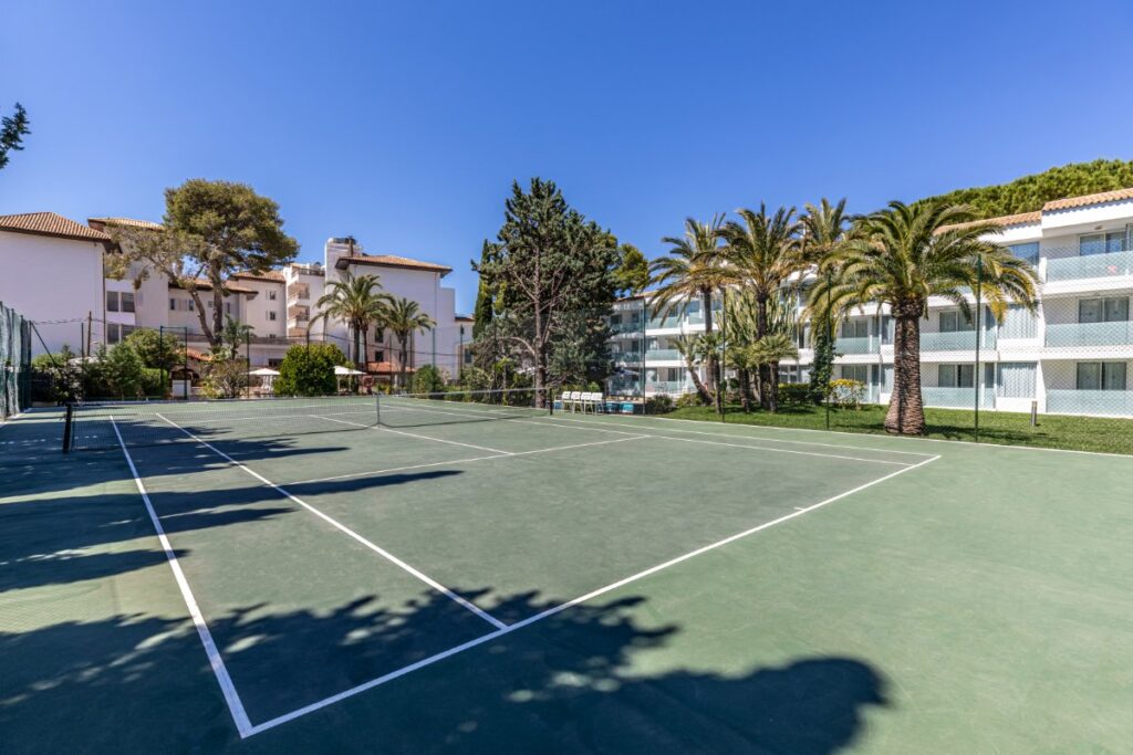 Tennis Court - Illa d'Or Apartments 